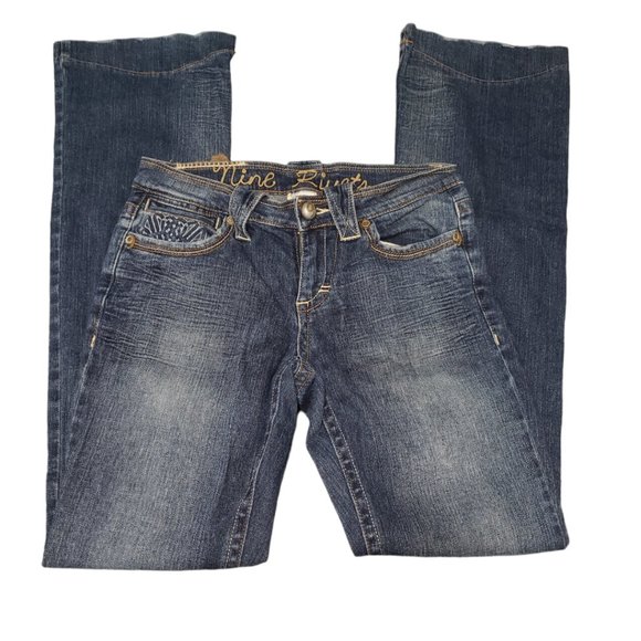 CT179 Juniors Nine Rivets Size 7 Straight Leg Vintage Jeans - Picture 1 of 4